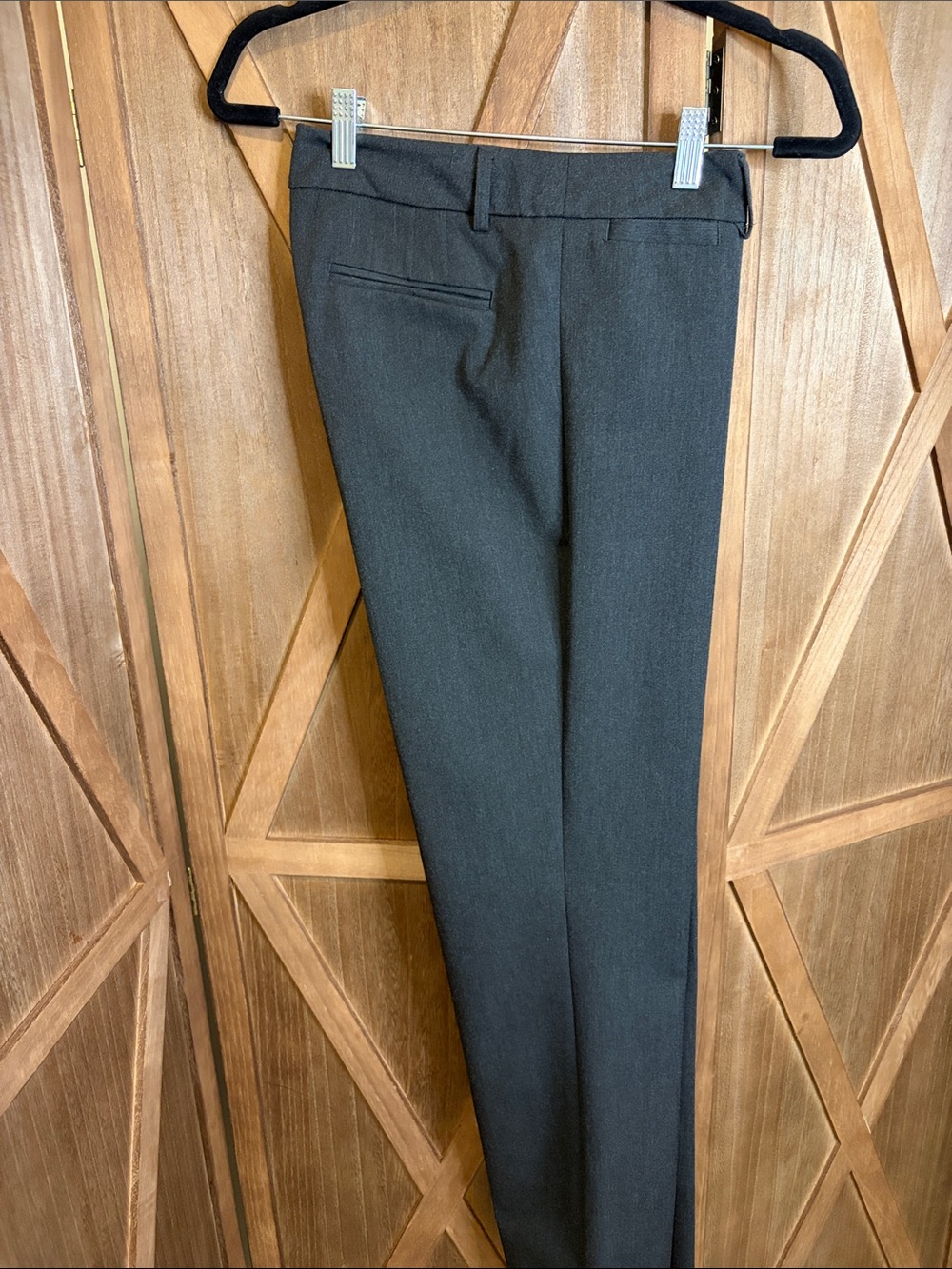 HILARY RADLEY Gray Tailored Stretch Dress Pants Office Workwear SIZE 8x32